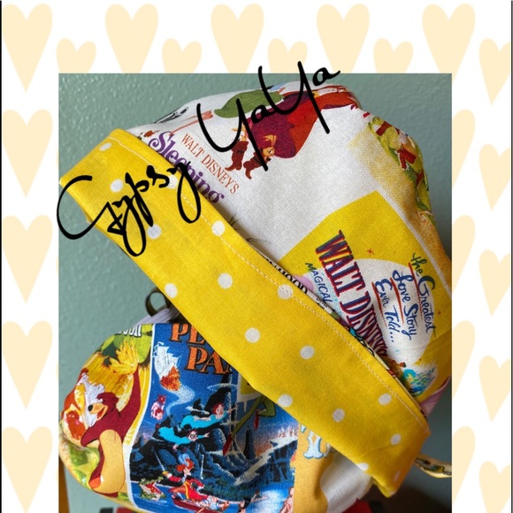 Reversible scrub cap and Mask set - Picture 2 of 5